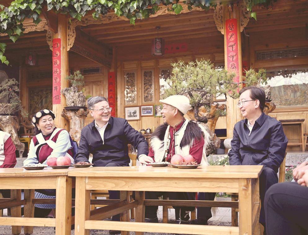 陈吉宁率上海市代表团在王宁陪同下，深入云南迪庆丽江大理学习考察