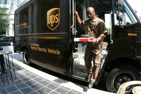 UPS 申请专利 目标用区块链简化送货物流